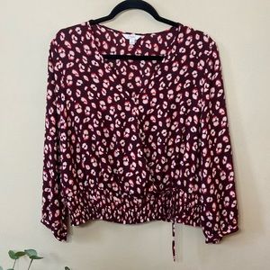 Candie's Long Sleeve V- neck Flowy Blouse White Burgundy Women's Large casual